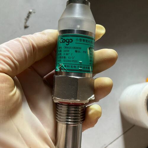 小型智能电容式液位开关 C62G10K0030 24V