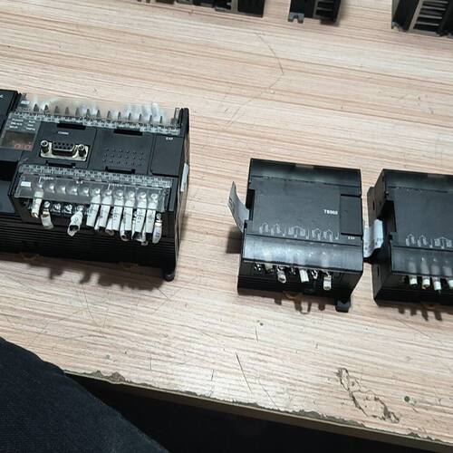 PLC CP1H-X40DT-D 带扩展TS002 两