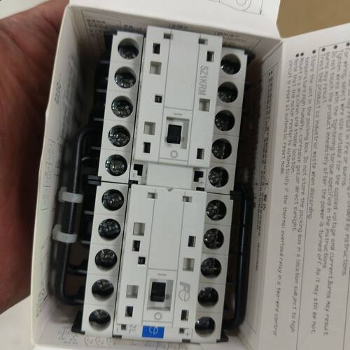 接触器SK12LR-E01W DC24V有50个 正