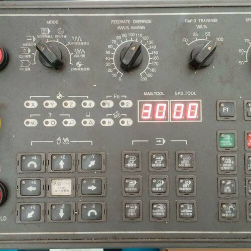 台湾丽伟数控操作面板 电路板型号为：LI-L7H-KEY01