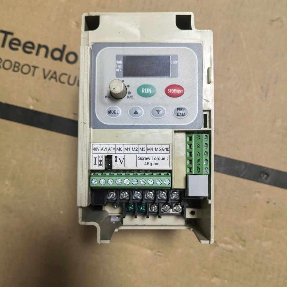 台达变频器 VFD007S23A 拆机如图所示 图片实物