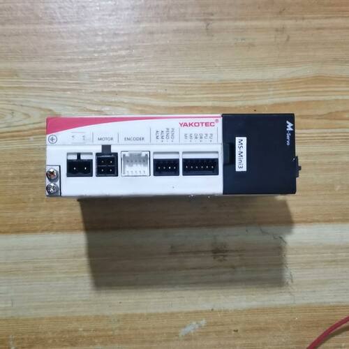 YAKO研控混合伺服MS-3 驱动器拆机如图