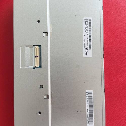 LQ090Y3DG01A9寸显示屏