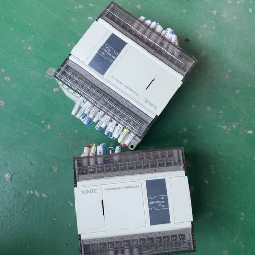 plc  XD5-24T4-E 只有两个