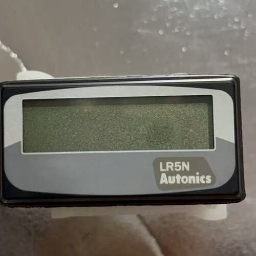 奥托尼克斯LCD脉冲表LR5N-B脉冲表LR5N-B 拆机下