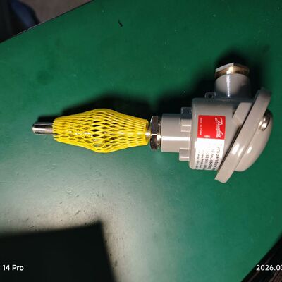丹佛斯温度传感器MBT5252 型号084Z6002 PT1