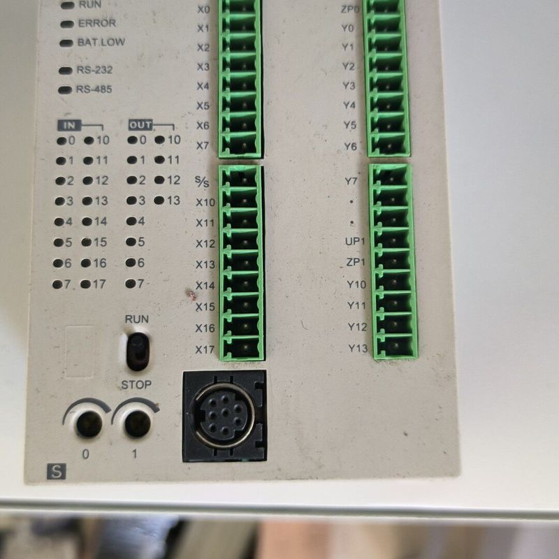 台达PLC主机 DVP28SV11S2