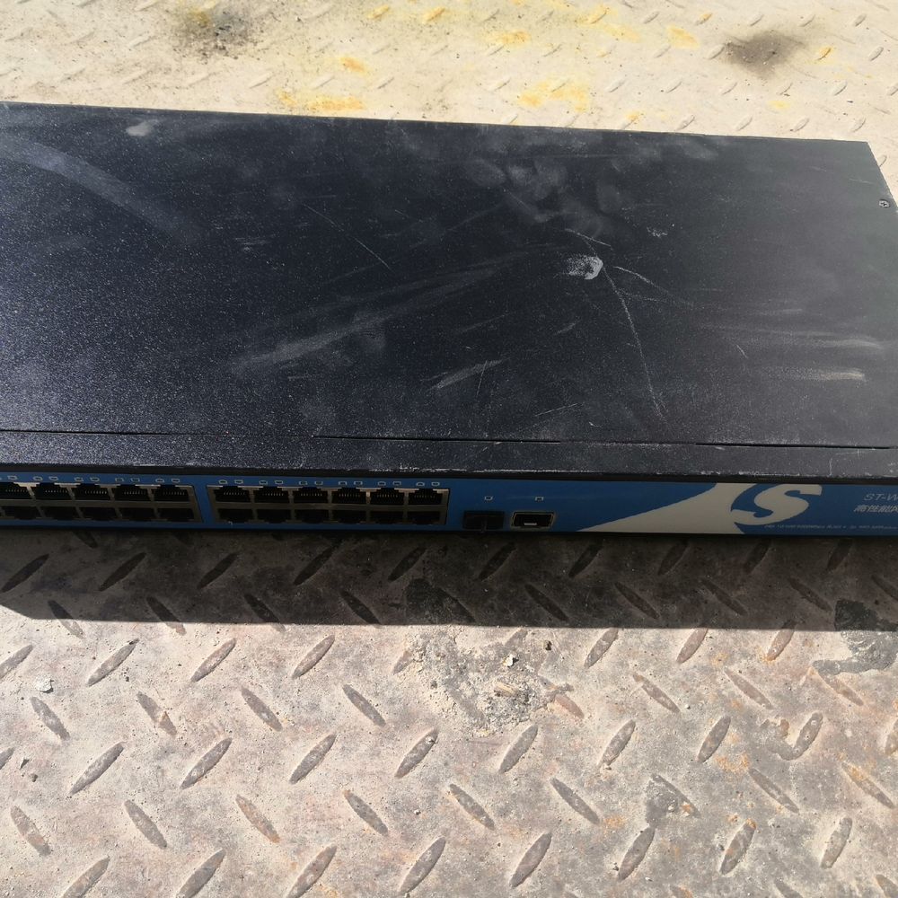 赛天ST-W6224G v3 实拍.万兆交换机 24口