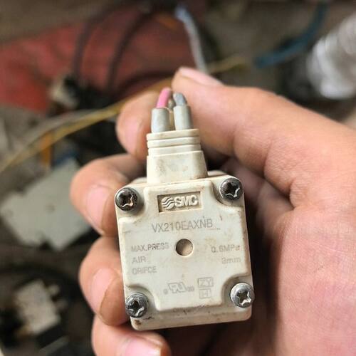 电磁阀 VX210EAXNB电磁阀 拆机下来的 需要的