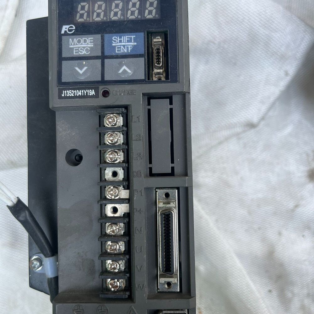 伺服驱动器RYS401S3-VVS-ZA9 少了电池跟盖