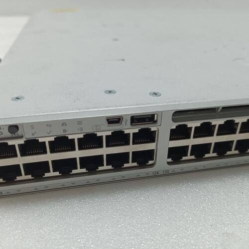 CISCO C9300-48T 48口千兆电口网络管