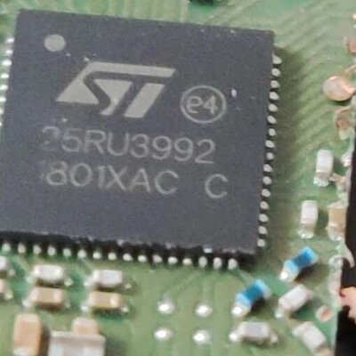 ST25RU3992 拆机芯片需要联系拍前询价