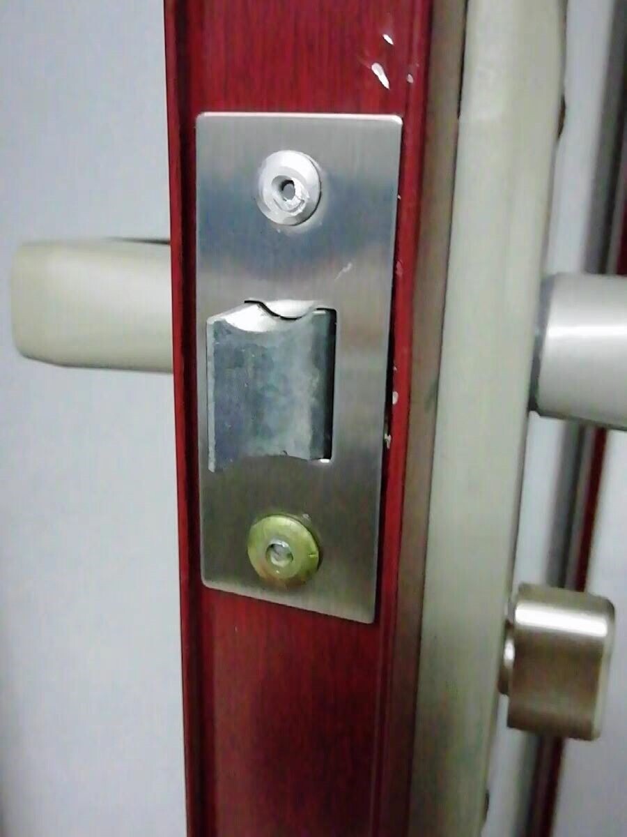 卫生间锁舌门锁芯单舌厕所浴室通用型无钥匙配件锁舌头洗手间室内图片