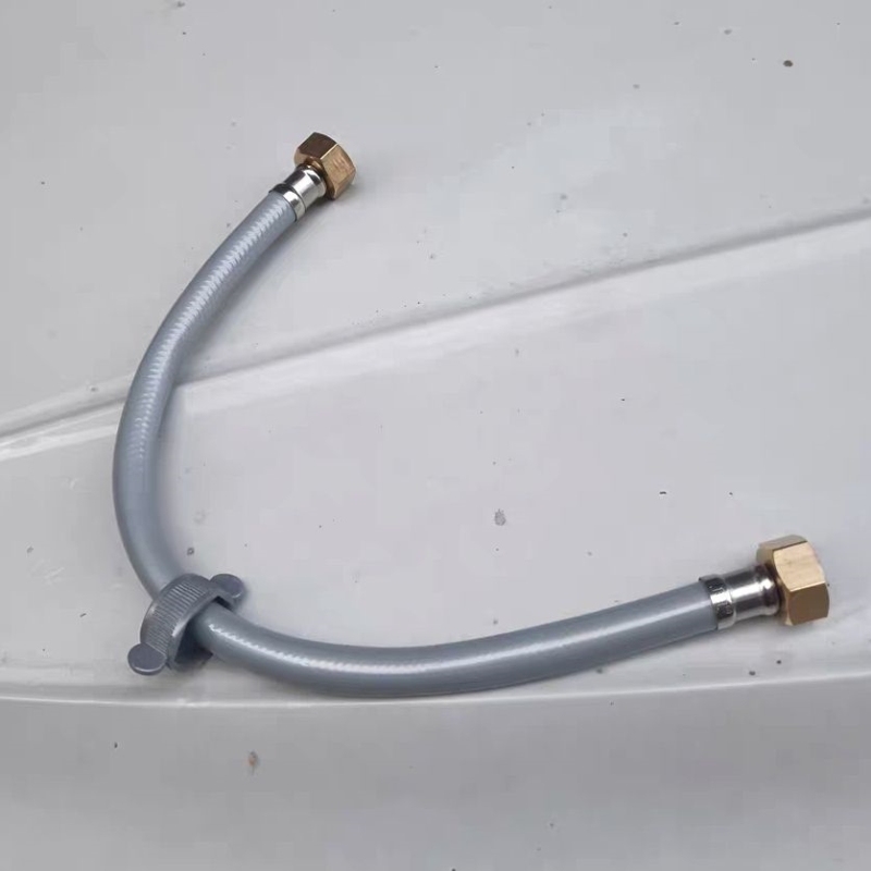 PVC软水器电热进水家用软管高压接马桶防爆银管耐高温水管冷热4分