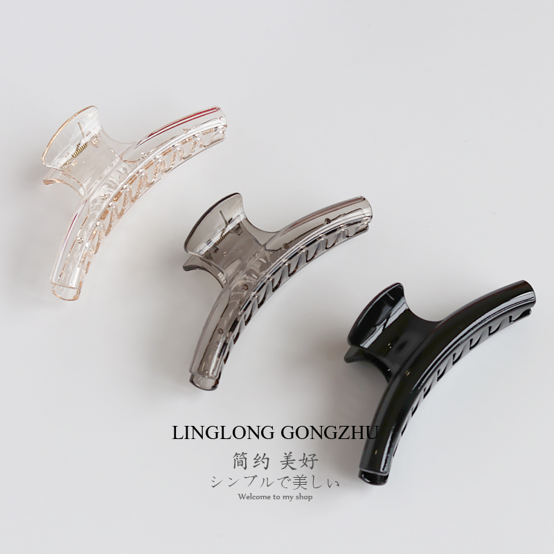 玲珑公主鲨鱼夹气质简约