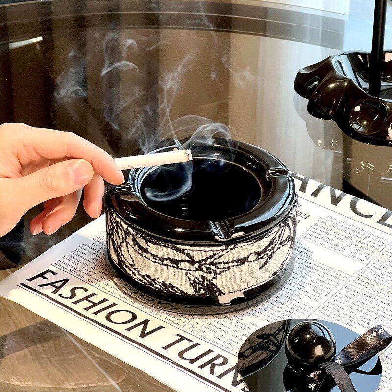 日本进口中古风陶瓷烟灰缸家用客厅带盖防灰创意高级个性装饰摆件