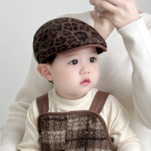 儿童帽子春秋新款反戴鸭舌贝雷帽男女宝宝遮阳防晒豹纹字母前进帽