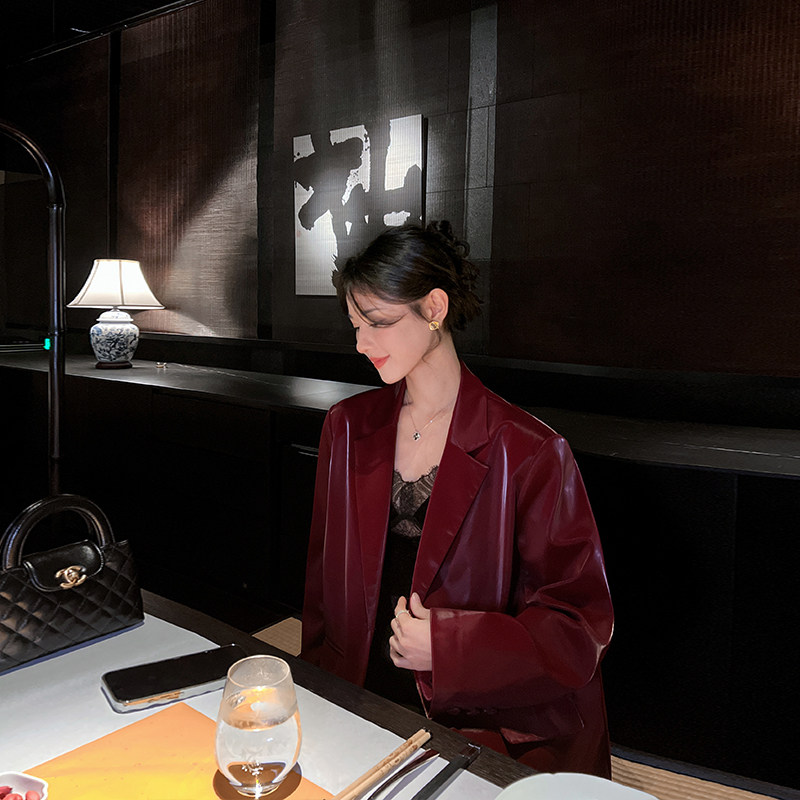 高级pu皮衣外套女2025春秋季新款韩版设计感西装宽松休闲气质西服,女装/女士精品,皮衣,淘宝优惠券,粉丝福利购,淘宝优惠卷