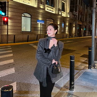 高级感气质羊绒大衣女2025冬装新款韩版轻奢宽松拉绒西装毛呢外套
