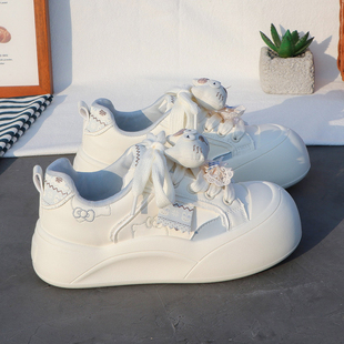 可爱风厚底面包休闲鞋女2026春季新款学生低帮百搭小白鞋运动板鞋