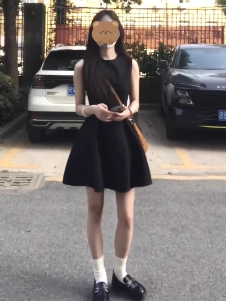 Black Sleeveless Vest Dress Women Summer New arrival Short French Waist Slim Looking Little Black Dress Gown Short Skirt