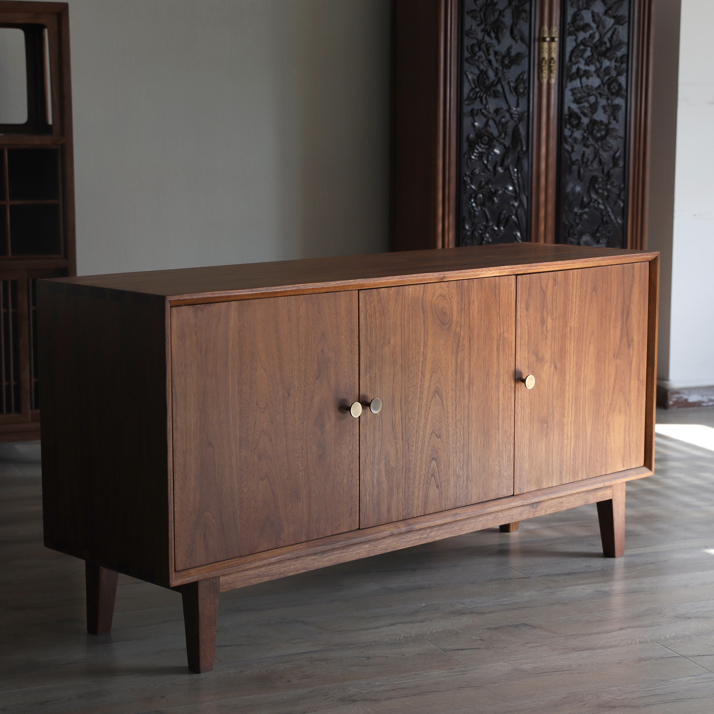 现代北美黑胡桃木边柜