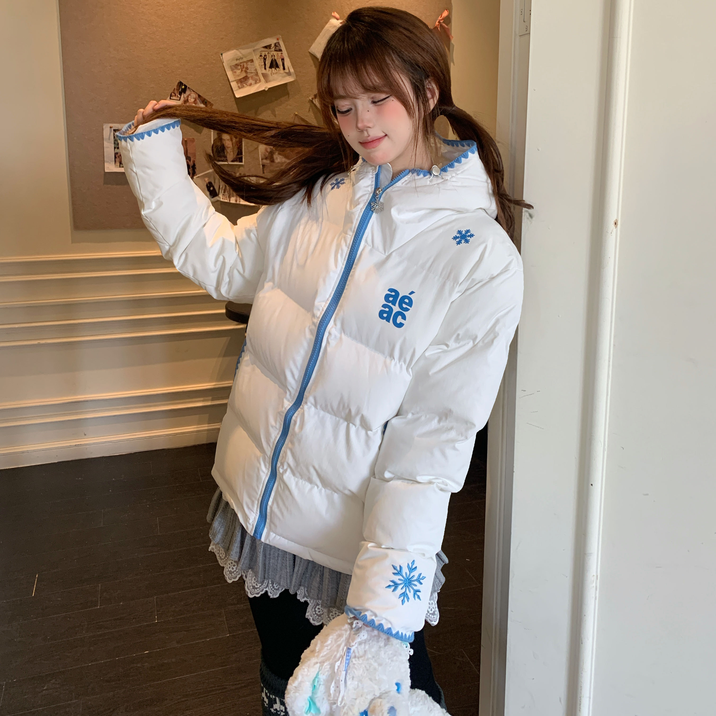 美式贝壳绣花刺绣连帽棉服