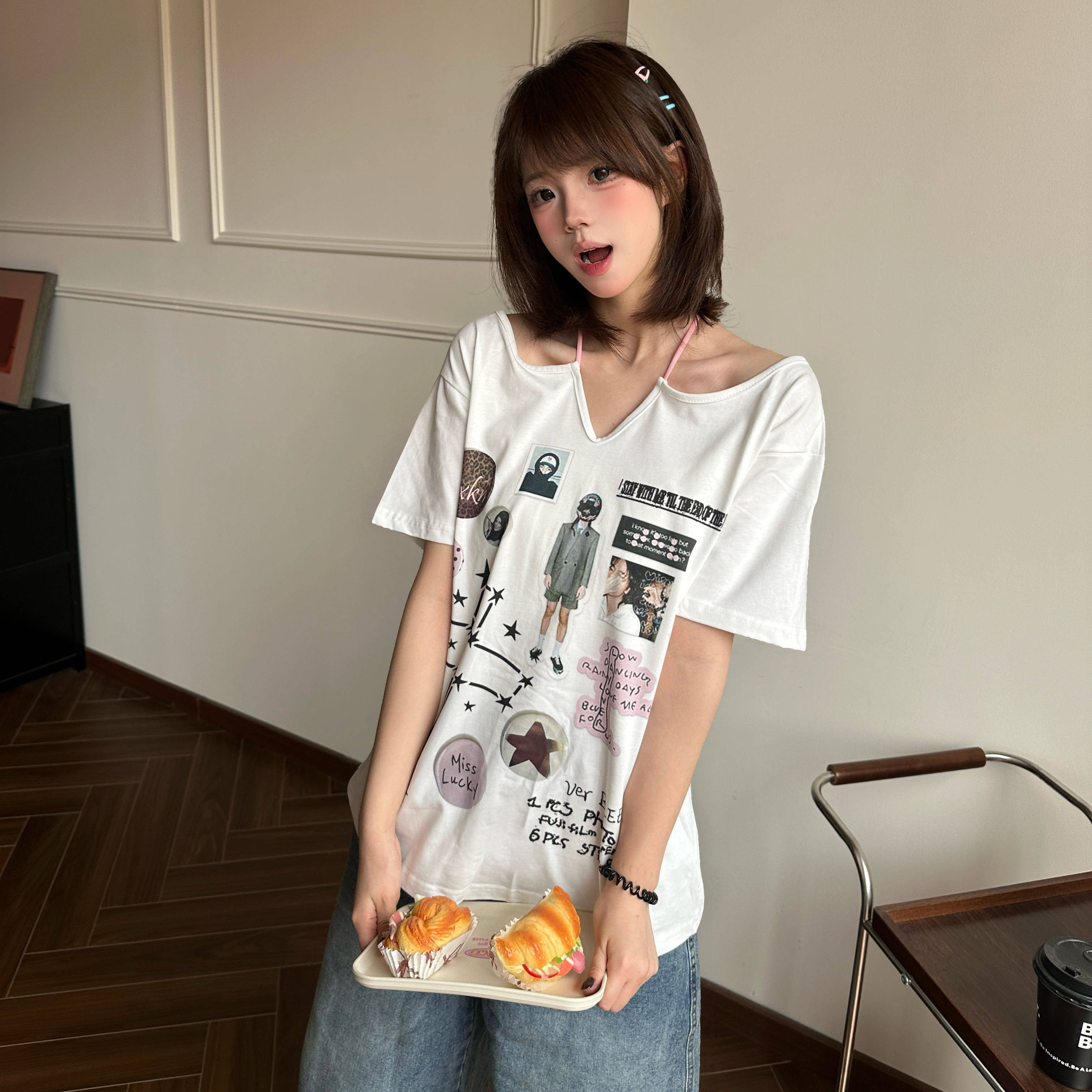 Amoeba美式大领口挂脖露肩短袖女夏季宽松设计感印花亚萌感T恤