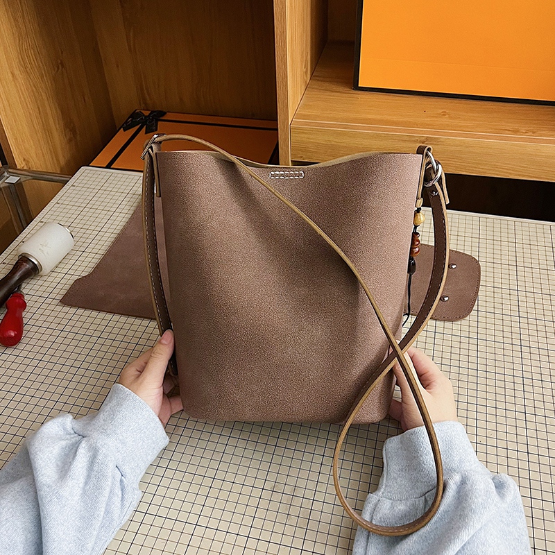 手缝磨砂水桶包手作解闷手工包