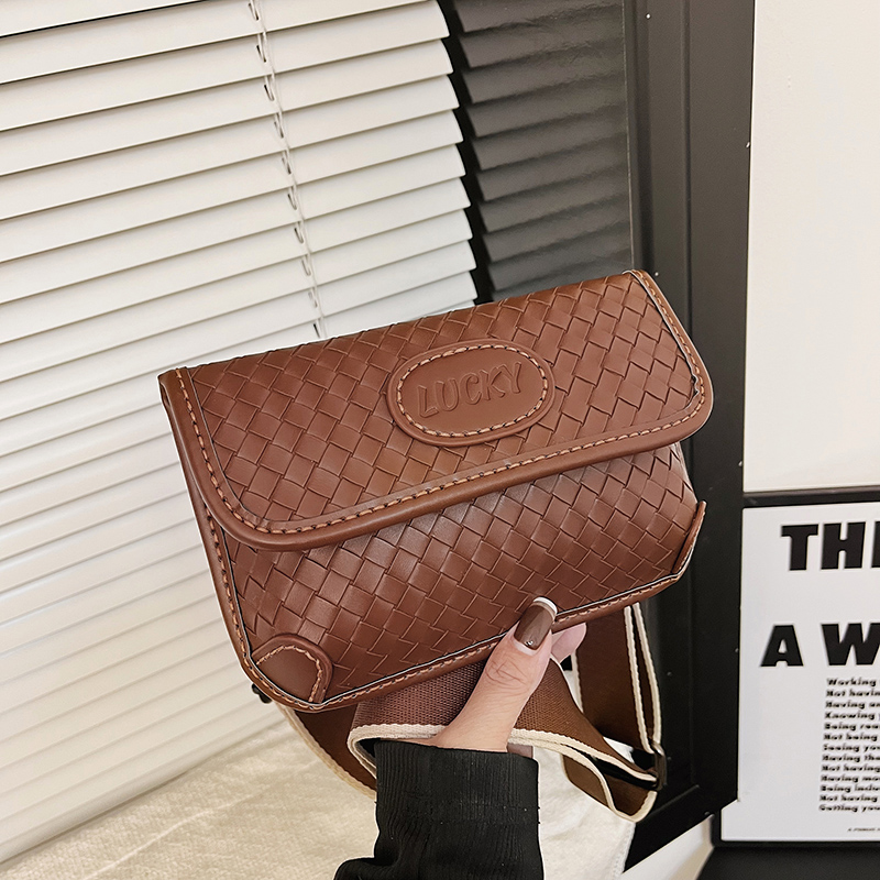 情侣包时尚潮流编织包