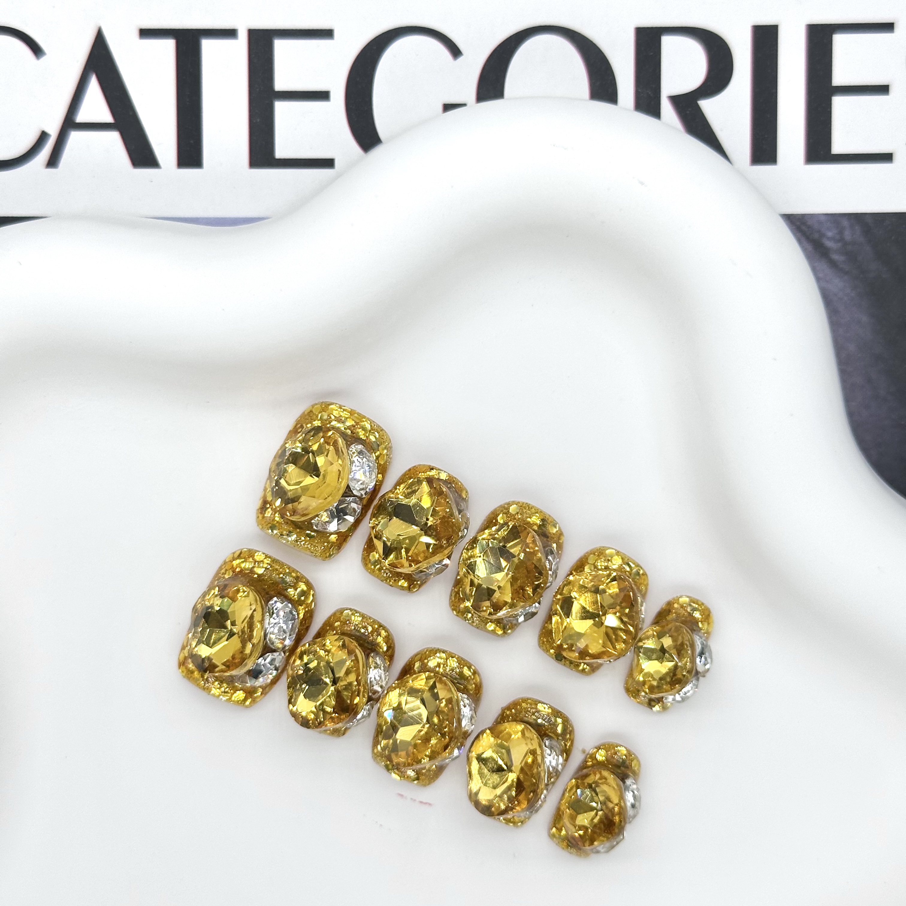 【金闪闪】金色亮钻爆闪满钻气质高贵奢华短款纯手工穿戴甲美甲