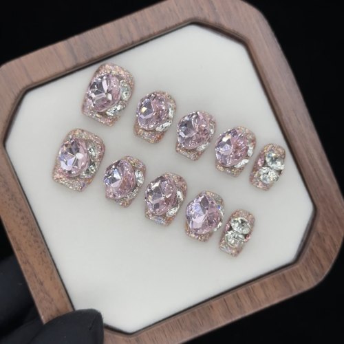 【粉水晶】爆闪粉水晶钻高级奢华公主风短款显白纯手工穿戴甲美甲