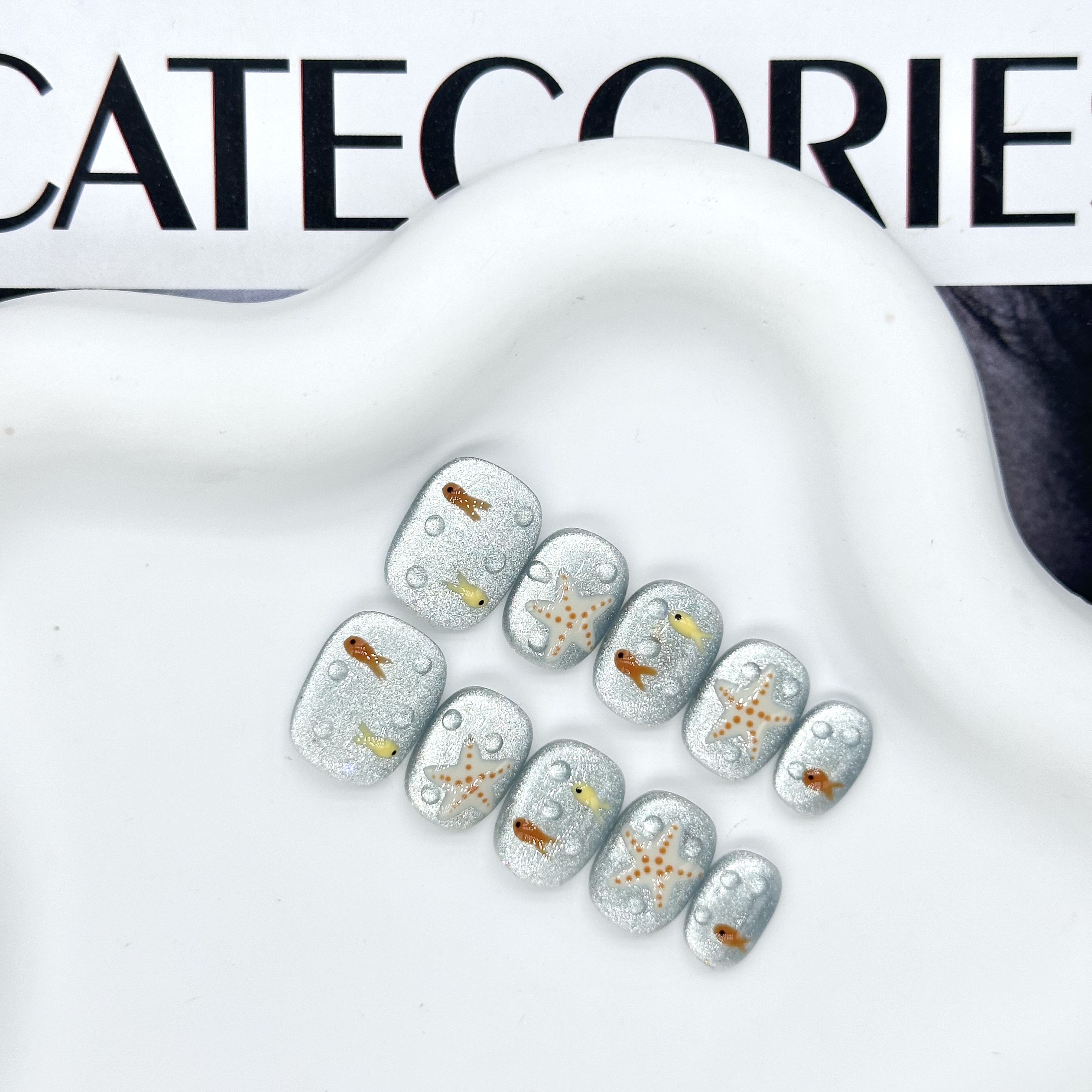 【海底世界】夏日清凉蓝色晶石猫眼手绘小鱼可爱短款纯手工穿戴甲