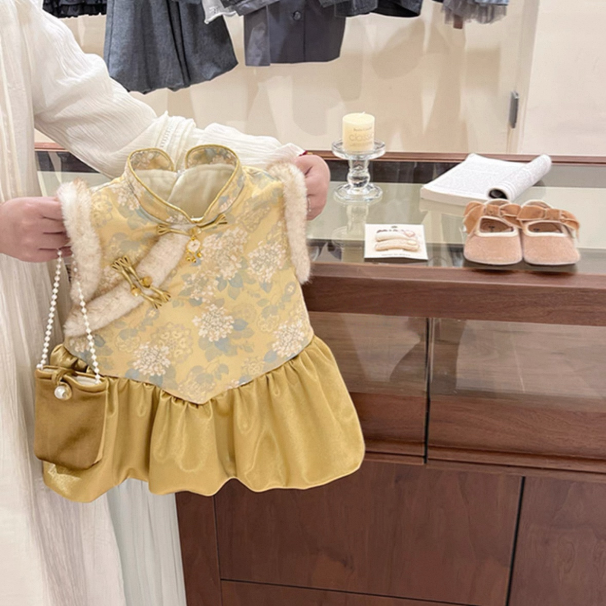 金桂玉蕊！女童2026新年背心裙冬周岁礼服小童国风背心裙拜年服潮