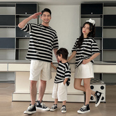 一家三口夏季 半袖 新款 T恤洋气全家装 条纹刺绣熊猫条纹短袖 亲子装