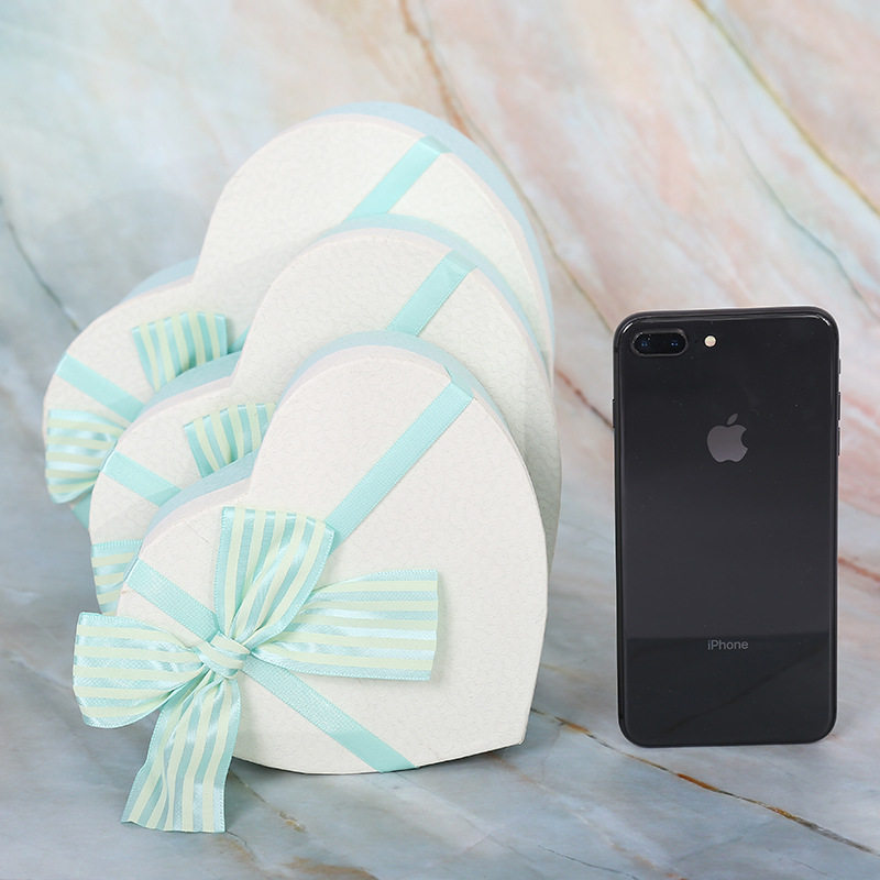 小清新蓝粉心形包装盒条纹蝴蝶结丝带礼盒生日礼物鲜花盒子定制