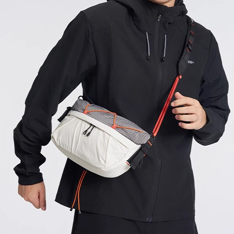 男士胸包时尚立体U型单肩斜挎包