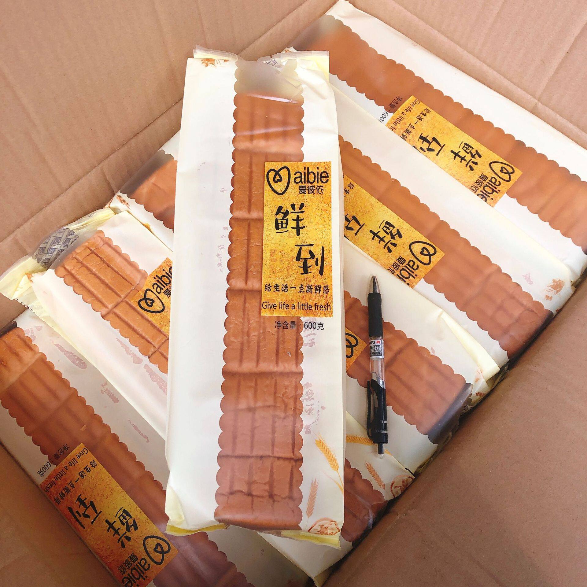 鲜到吐司面包手撕面包吐司鲜到爱彼依面包600g超级黄金面包大金砖