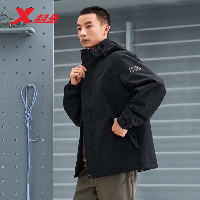 特步男保暖风衣梭织厚外套