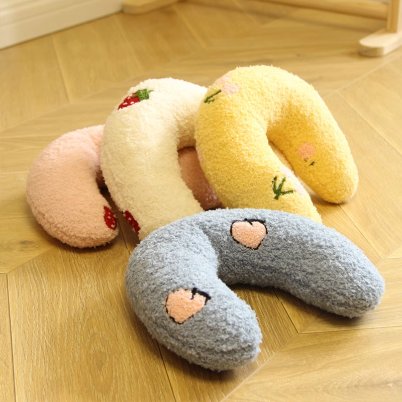 狗狗睡觉枕头小狗专用小型犬四季通用舒适枕头护颈枕U型枕雪纳瑞