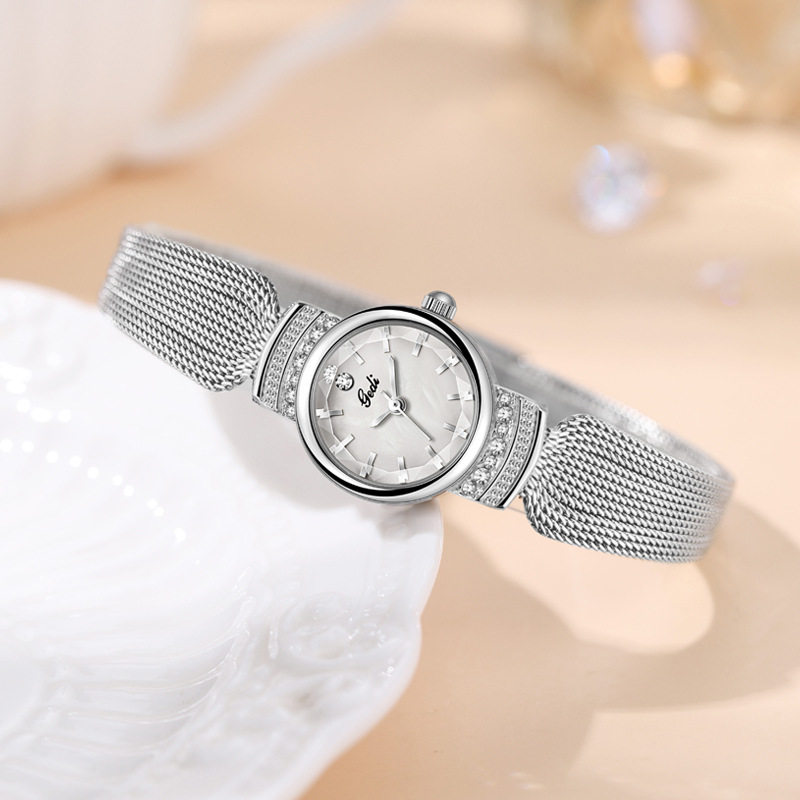 歌迪小众高颜值贝母中韩版潮流时尚防水古流苏链条轻奢小盘表手表