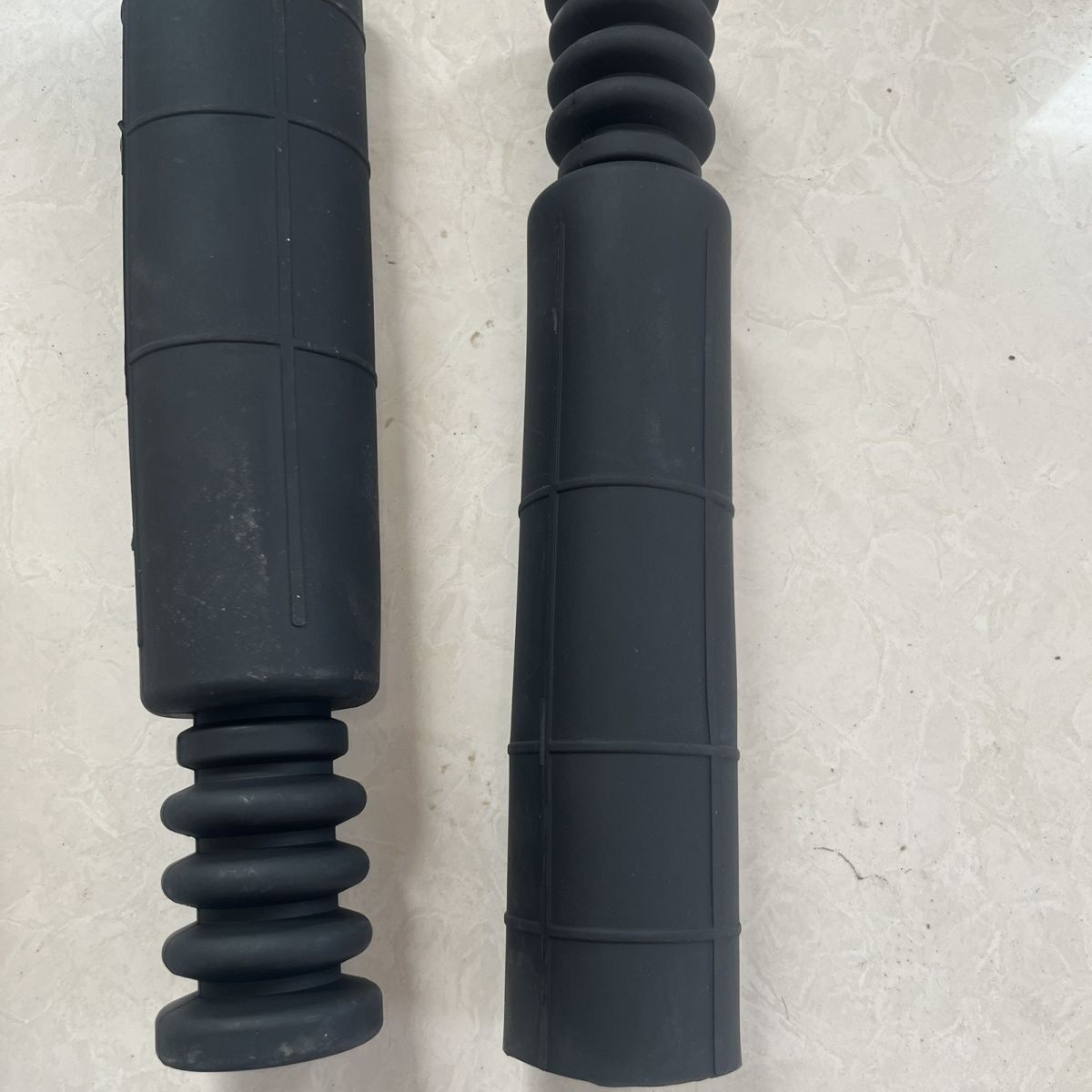 日产轩逸骐达骊威颐达俊逸原装后减震器防尘套橡胶套