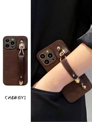 复古咖色腕带适用小米14手机壳红米note13新款9/10/11/12pro轻奢12X创意K40/K50皮质K60至尊版防摔10S女软壳