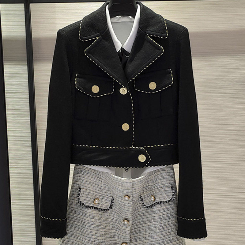 阿瑪施旗舰店官网2020秋冬新款韩版百搭黑色小香风羊毛短外套女装