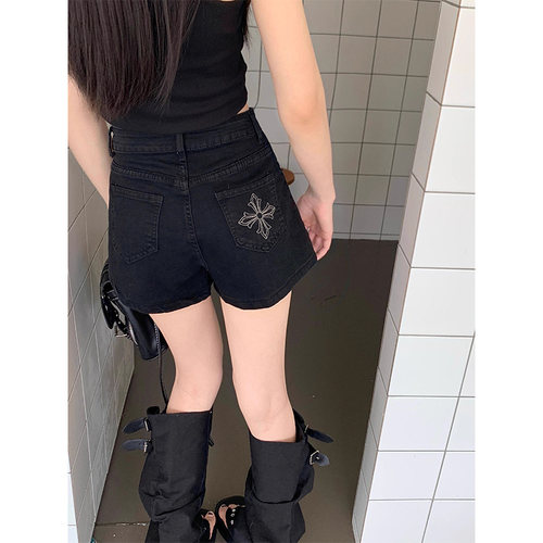 夏季黑色水洗刺绣包臀牛仔短裤女