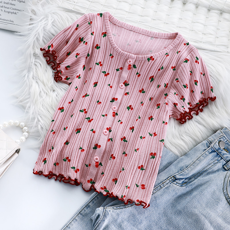 小樱桃温柔风针织打底衫女秋季2020新款港味刺绣排扣小开衫短袖薄