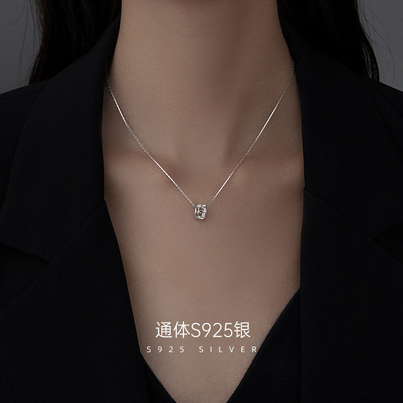 轻奢小众S925银蜂巢小蛮腰项链万花筒女立体镂空镶钻路路通锁骨链