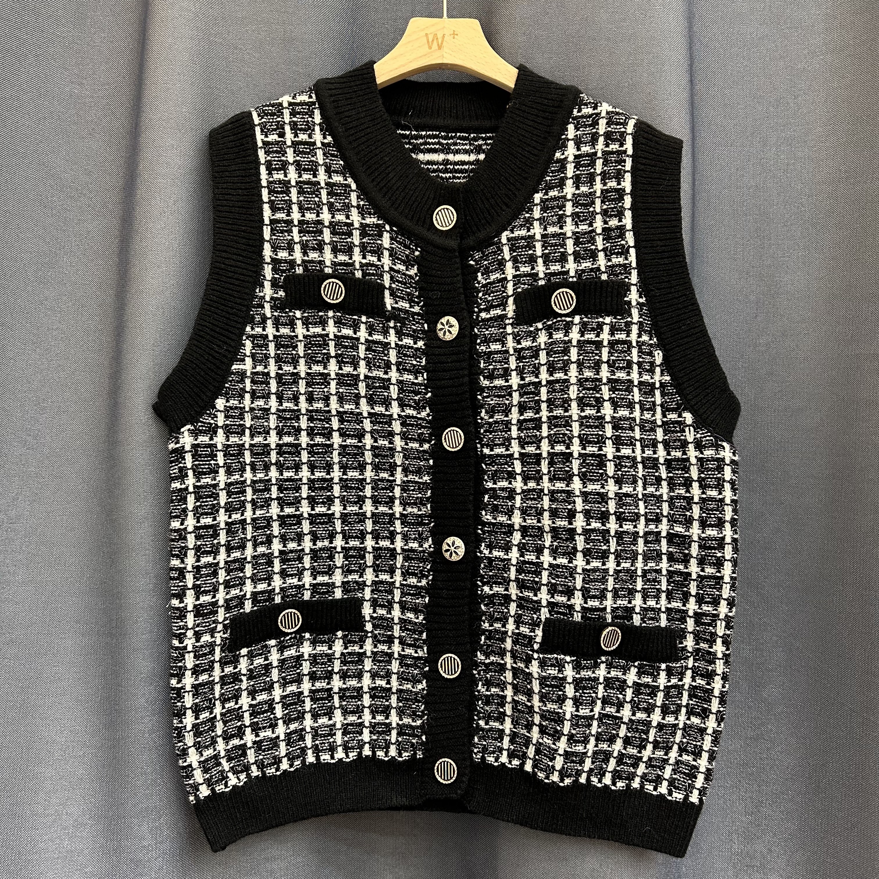 【不退换】韩单女小香风单排扣圆领马甲休闲上衣外套宽松百搭撞色