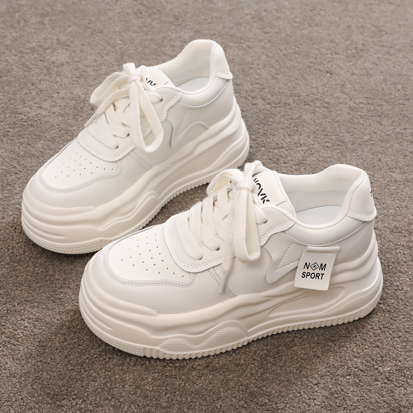 简雅诗妮品牌厚底小白鞋女