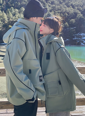 UhMu西藏旅游冲锋衣男潮牌两件套三合一户外可拆卸加绒加厚外套女